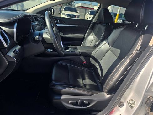 Used 2019 Nissan Maxima 3.5 SV w/ Floor Mat Group FWD image 22