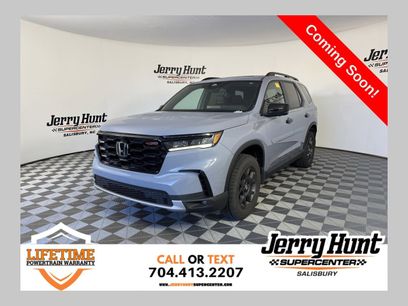 Used 2025 Honda Pilot TrailSport