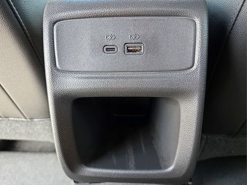 Used 2026 Chevrolet Trax RS FWD image 14