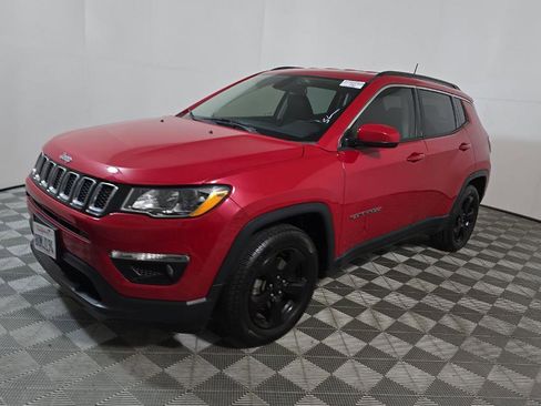 Used 2019 Jeep Compass Latitude w/ Popular Equipment Group image 1