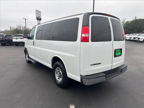 Used 2018 Chevrolet Express 3500 LT w/ LT Preferred Equipment Group image 10