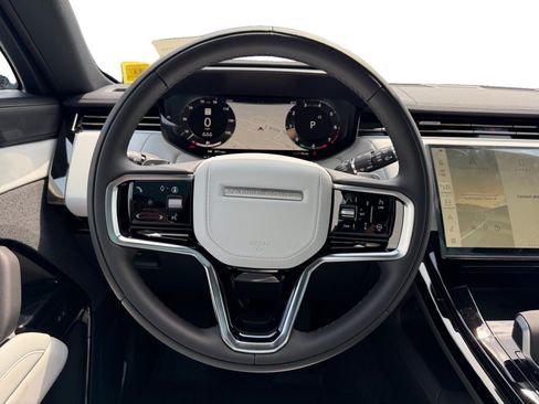 New 2027 Land Rover Range Rover Sport SE AWD/4WD image 4