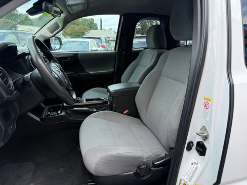 Used 2019 Toyota Tacoma SR RWD image 10