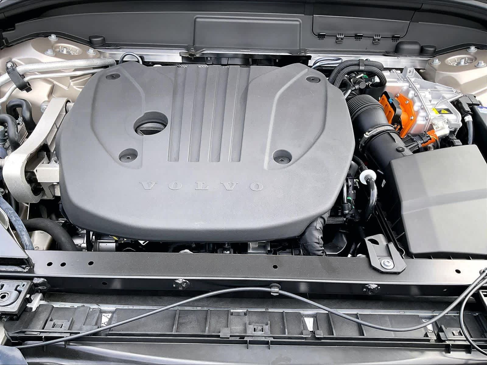 New 2027 Volvo XC60 T8 Ultra AWD/4WD image 13