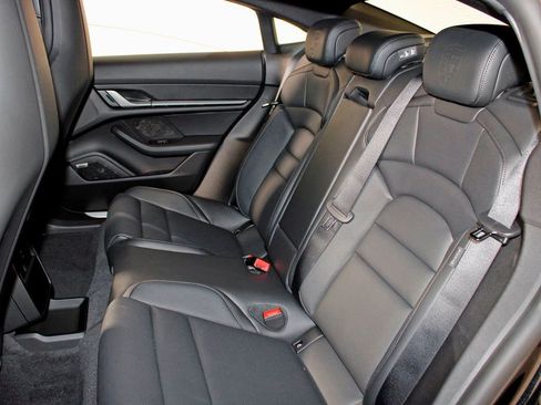 Certified 2026 Porsche Taycan AWD/4WD image 35