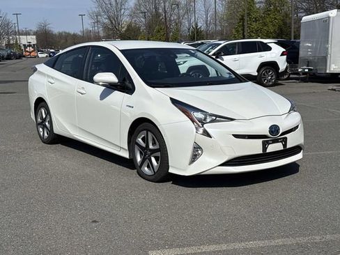 Used 2018 Toyota Prius Four Touring w/ Premium Convenience Package image 1