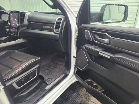 Used 2020 RAM 1500 Laramie image 34