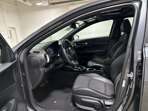 Used 2022 Kia Forte GT-Line w/ GT-Line Premium Package FWD image 21