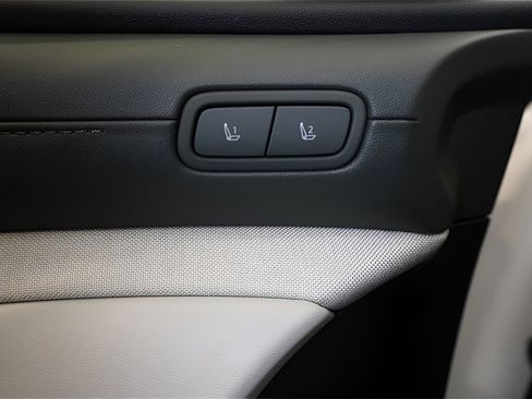 New 2025 Hyundai Tucson Limited image 10