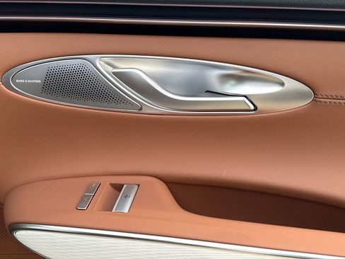 New 2026 Genesis GV70 2.5T Advanced image 17