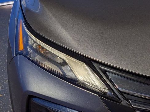 Used 2024 Nissan Rogue S FWD image 11