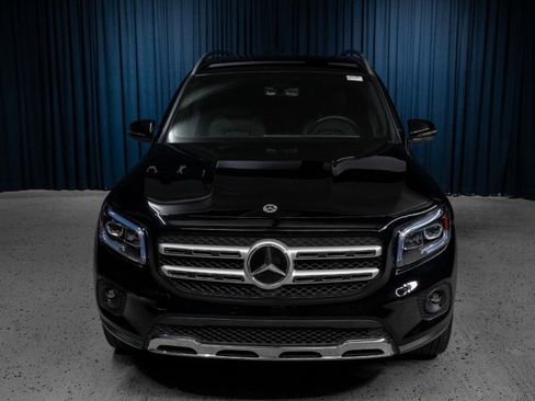 Certified 2023 Mercedes-Benz GLB 250 4MATIC image 2
