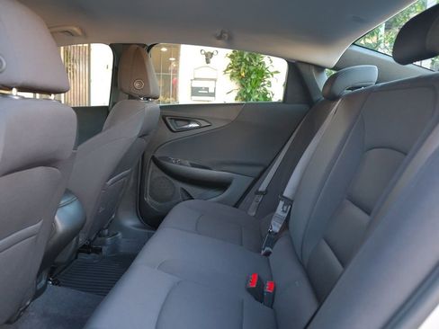 Used 2022 Chevrolet Malibu LS image 32