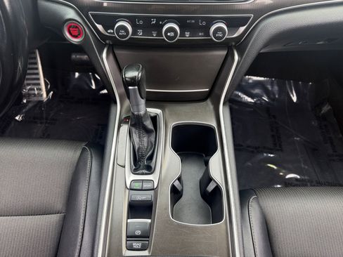 Used 2021 Honda Accord Sport image 11