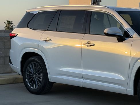 New 2026 Lexus TX 350 FWD image 5