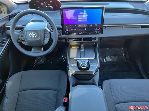 Used 2026 Toyota C-HR AWD/4WD image 16