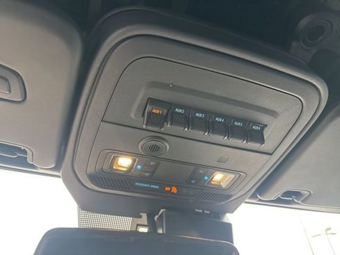 Used 2021 Ford Bronco Wildtrak AWD/4WD image 33