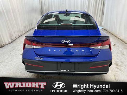 Certified 2025 Hyundai Elantra Sport FWD image 5