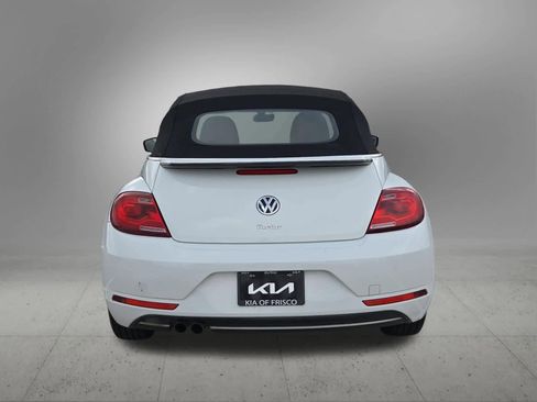 Used 2017 Volkswagen Beetle 1.8T Classic image 5