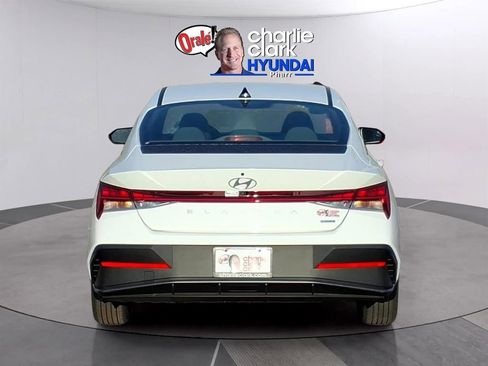 New 2026 Hyundai Elantra Blue image 4