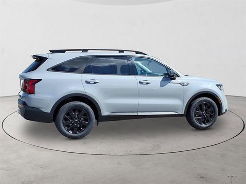 Used 2022 Kia Sorento S image 4