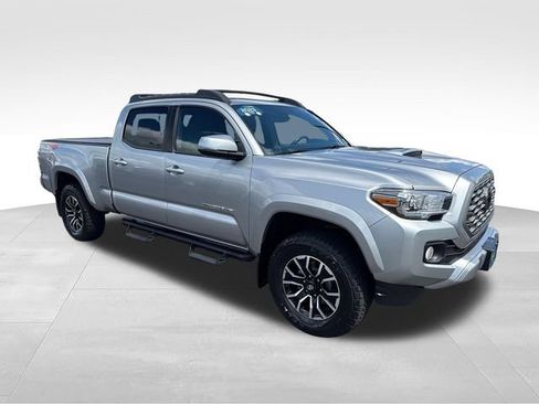 Used 2023 Toyota Tacoma TRD Sport AWD/4WD image 8