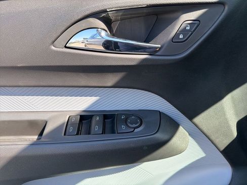 New 2027 Chevrolet Bolt LT w/ Comfort Package FWD image 31