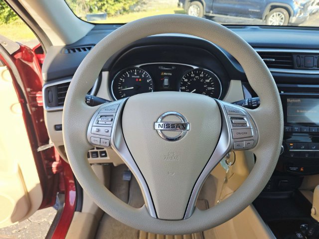 Used 2014 Nissan Rogue S AWD/4WD image 15