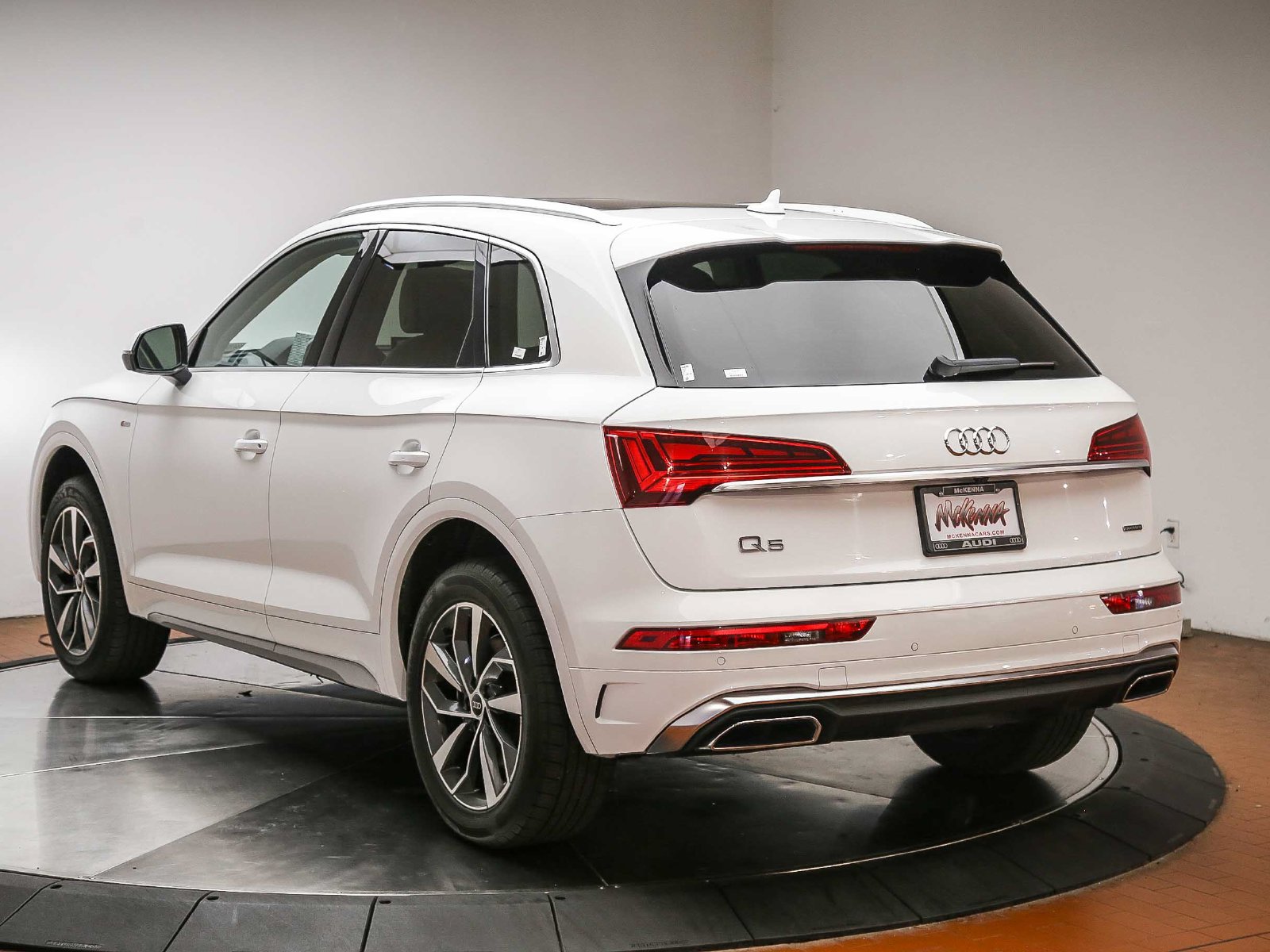 Used 2023 Audi Q5 2.0T Premium Plus AWD/4WD image 5