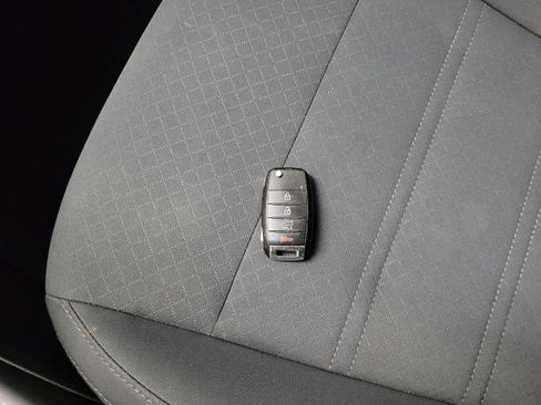 Used 2019 Kia Sorento S AWD/4WD image 32