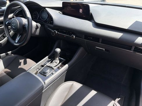 Used 2025 MAZDA MAZDA3 Hatchback w/Premium Plus Pkg image 27