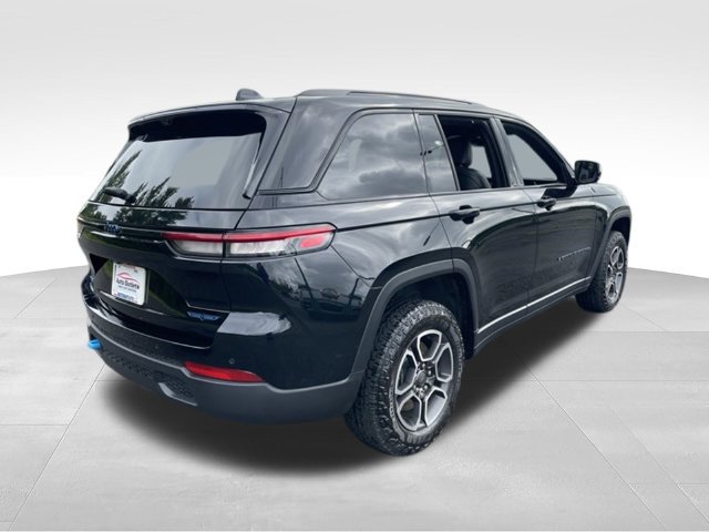 Used 2023 Jeep Grand Cherokee Trailhawk w/ Advanced Protech Group II AWD/4WD image 7
