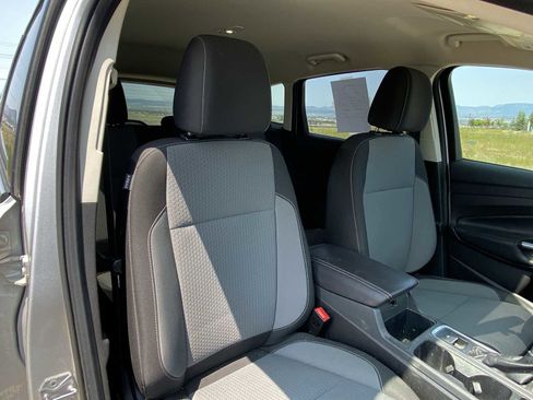 Used 2017 Ford Escape SE image 17