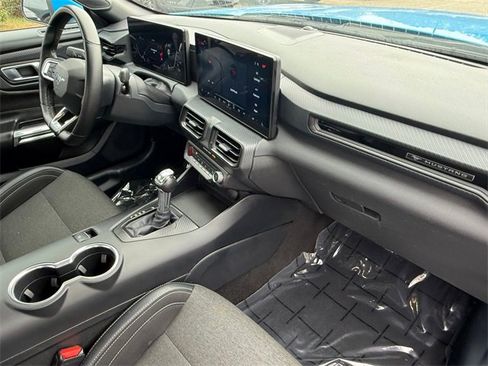 Used 2024 Ford Mustang Coupe image 21