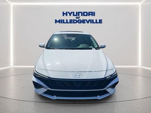 New 2026 Hyundai Elantra Limited FWD image 9