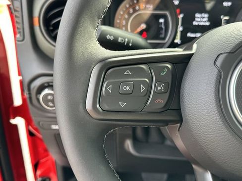 New 2025 Jeep Gladiator Mojave image 27