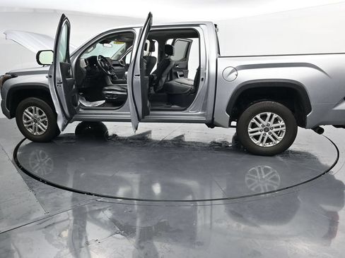 Used 2024 Toyota Tundra SR5 w/ SR5 Premium Package AWD/4WD image 42