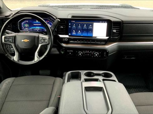 Used 2024 Chevrolet Silverado 2500 LT image 15