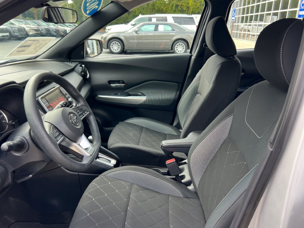 Used 2020 Nissan Kicks SV FWD image 7