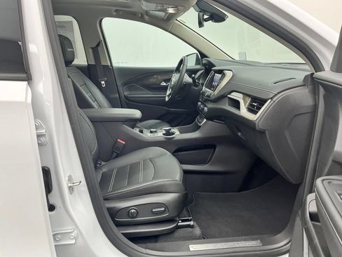 Used 2024 GMC Terrain Denali w/ Denali Premium Package AWD/4WD image 34