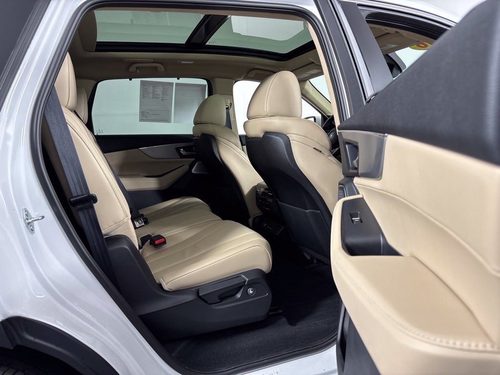 Certified 2026 Acura MDX w/ Technology Package FWD image 20