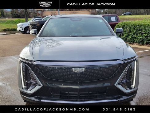 New 2024 Cadillac Lyriq Sport RWD image 16
