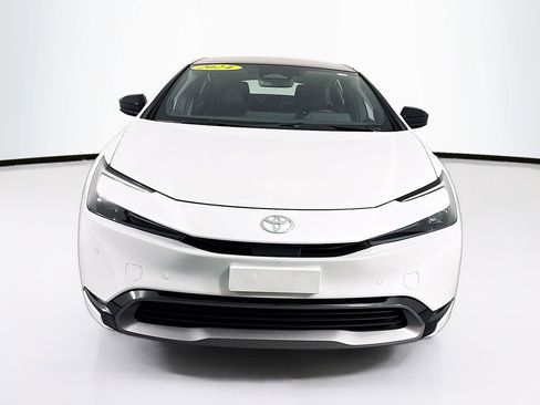 Used 2024 Toyota Prius Limited image 2