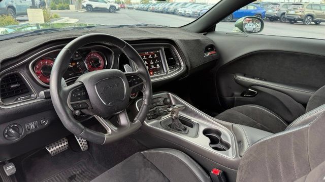 Used 2018 Dodge Challenger SRT Hellcat RWD image 12