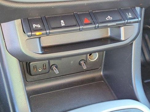 Used 2022 Chevrolet Colorado LT w/ Fleet Safety Package image 32