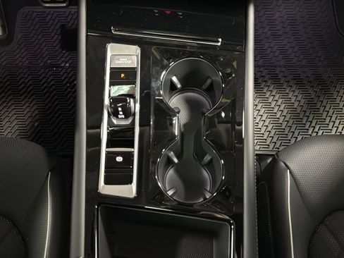 New 2026 Volkswagen Atlas SEL Premium R-Line image 38