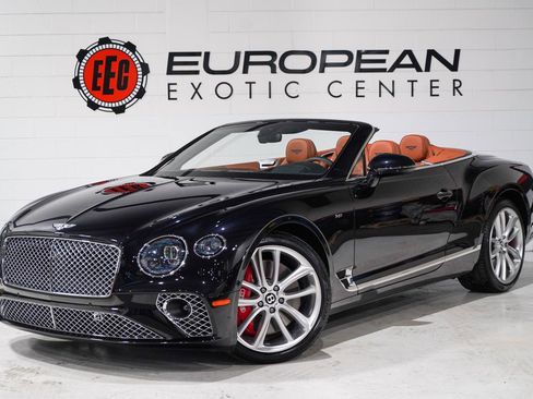 Used 2022 Bentley Continental GT image 4