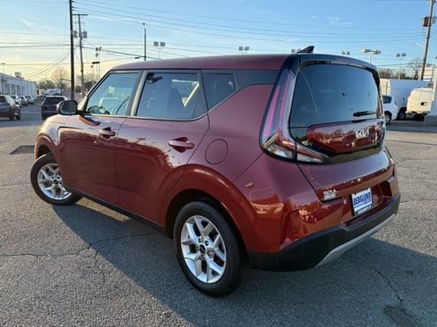 Used 2024 Kia Soul LX w/ Option Group 015 image 6