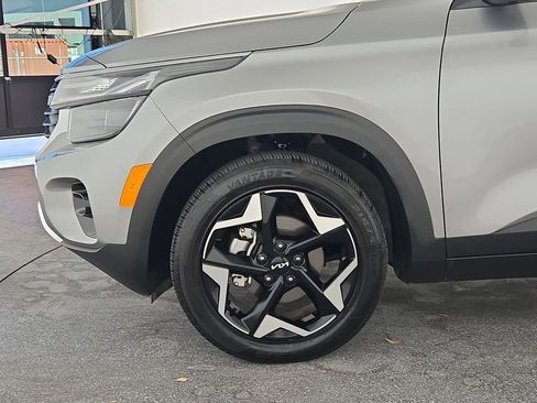 Used 2025 Kia Seltos S image 39