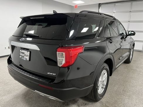 Used 2024 Ford Explorer XLT w/ Equipment Group 202A image 10